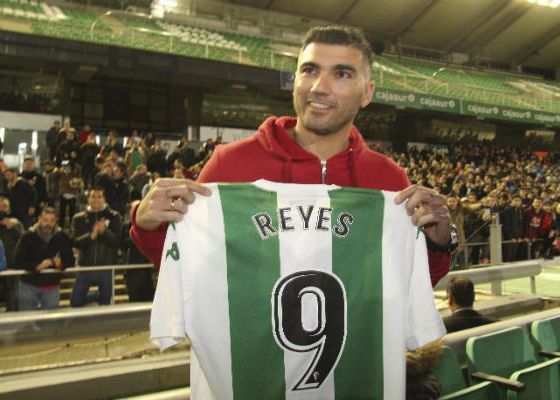 Reyes valora continuar en el Córdoba