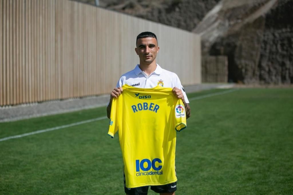 "Rober está llamado a ser un jugador importante en el Betis"