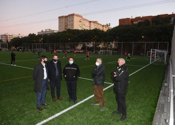 El Ayuntamiento concluye las obras y pone en servicio un nuevo campo de césped artificial del C. D. Andalucía Este