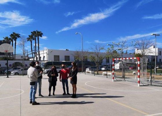 El Ayuntamiento de Sevilla mejora la pista multideportiva de Nueva Tablada