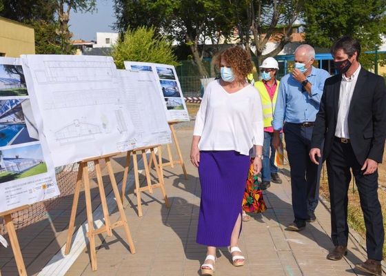 Una nueva cubierta para la piscina del C.D. Torreblanca