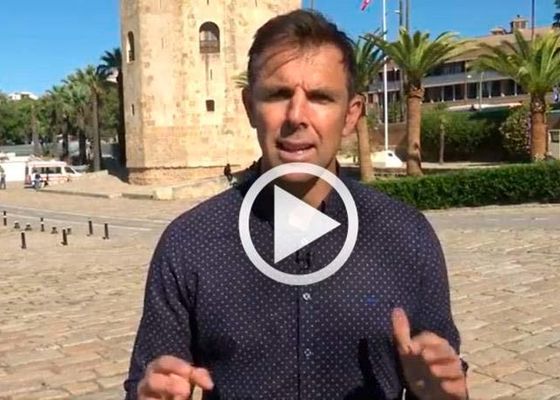 Monchi vuelve a la portería, Capi al césped... por un día