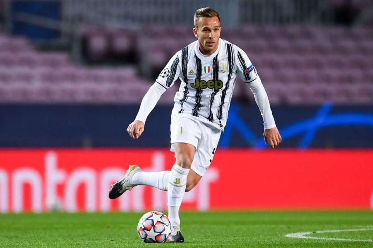 Arthur busca una salida y el Sevilla está ahí