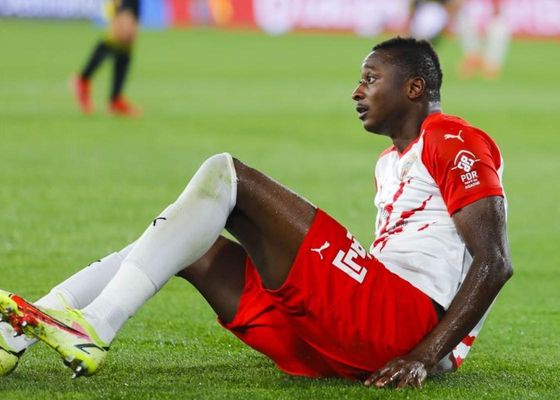 Umar Sadiq vuelve a ponerse en el escaparate