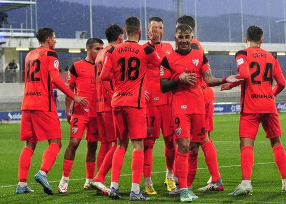 Amorebieta 1-2 Málaga: El Málaga gana y pega un golpe en la mesa de la permanencia