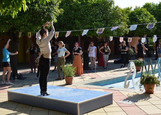 Aprende a bailar sevillanas con el SADUS