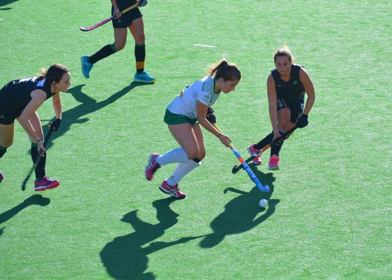 El Uni, subcampeón de Andalucía de hockey hierba