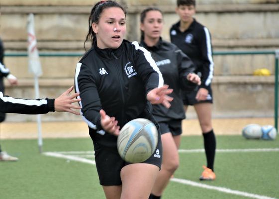 Isabel Espárrago, jugadora beneficiaria del Programa Talento de la US