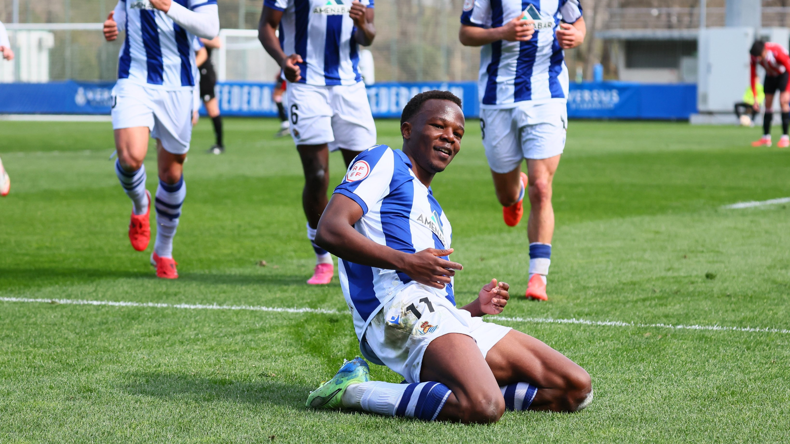 Ochieng debuta con la Selección de Kenia mientras deslumbra en el Sanse