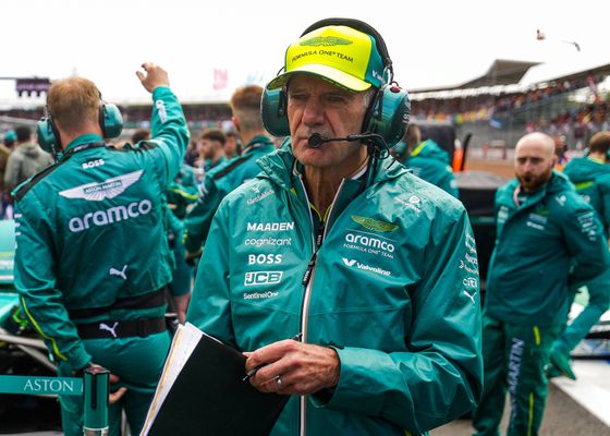Oficial: Aston Martin confirma a Adrian Newey como jefe de equipo para 2026