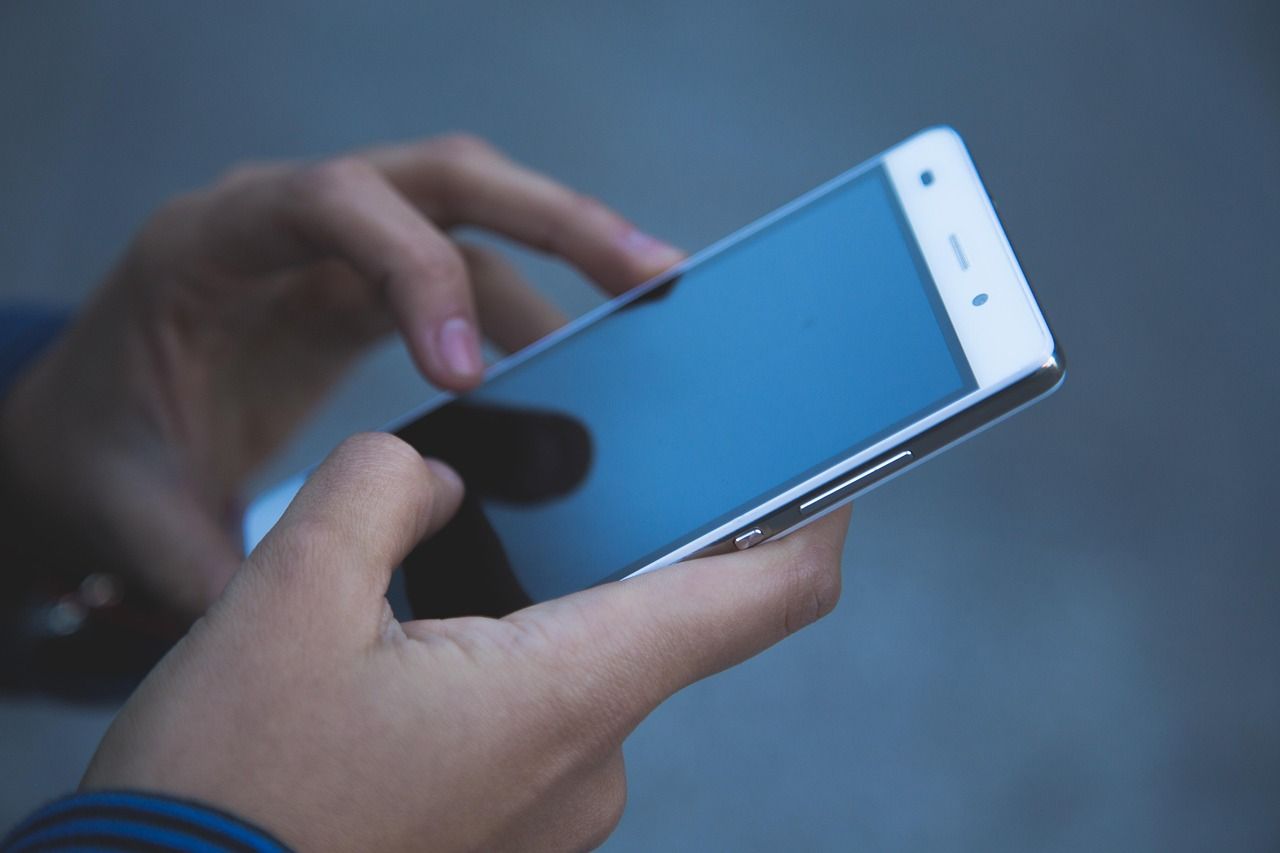 La policía alerta sobre la nueva estafa viral a través del móvil