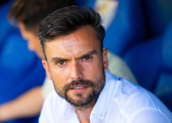Movimientos para el fichaje de Rubén Albés