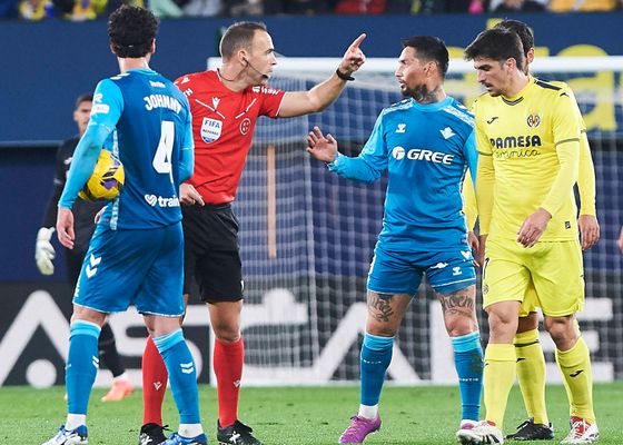 El Betis se reencuentra con la pareja de colegiados de aquel "arbitraje grotesco" denunciado por Ángel Haro 