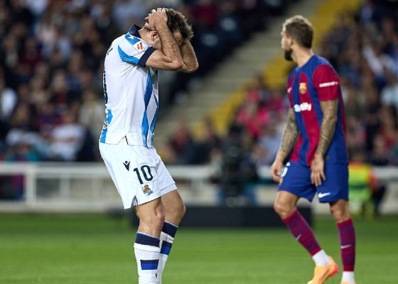 Oyarzabal rescata a la Real en Berlín