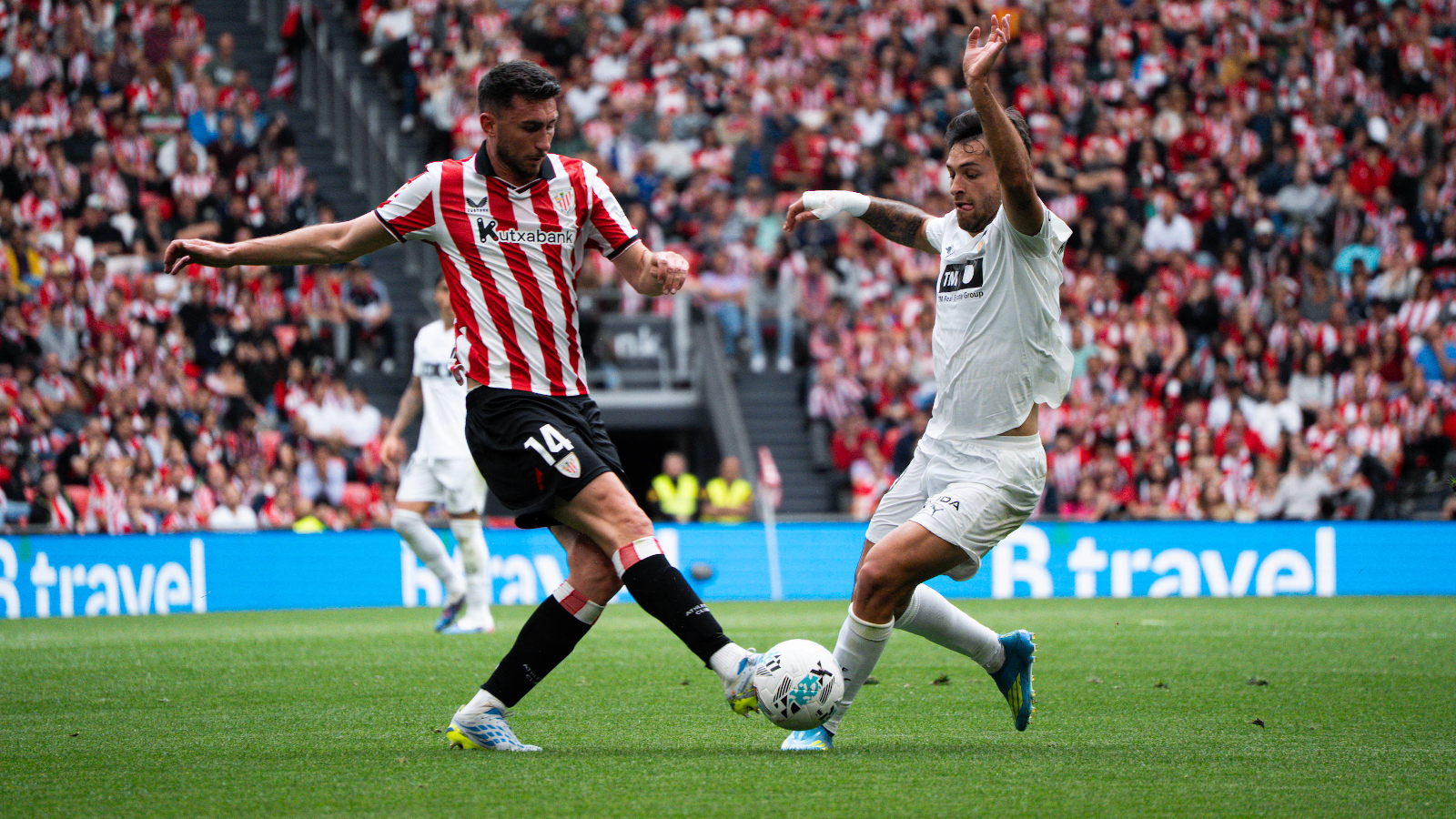 Así queda la clasificación de LaLiga EA Sports tras la victoria del Barcelona y la derrota del Athletic Club en la jornada 35 de Primera