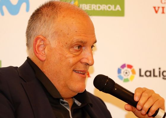 Tebas se acuerda de los Premios ESLAND para atacar a la Kings League