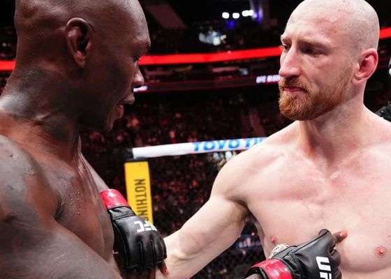 La caída en picado del campeón Adesanya no tiene límite