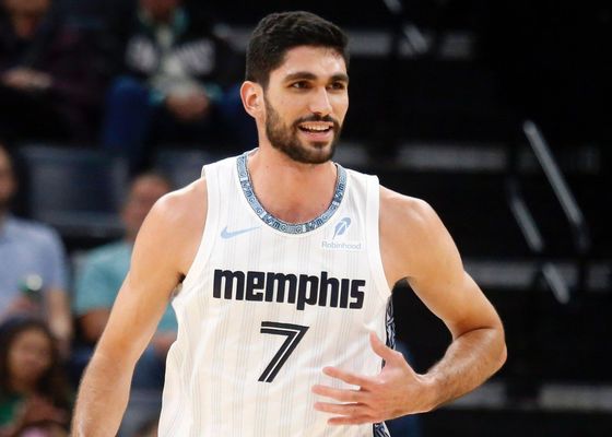 Fiesta española en la NBA: Santi Aldama revienta su récord anotador y Hugo González lidera a los Celtics