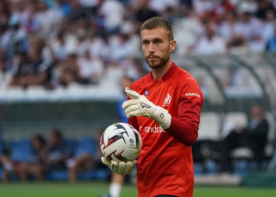 El Girona cubre la baja de Ter Stegen y alcanza un acuerdo por el fichaje de Rubén Blanco