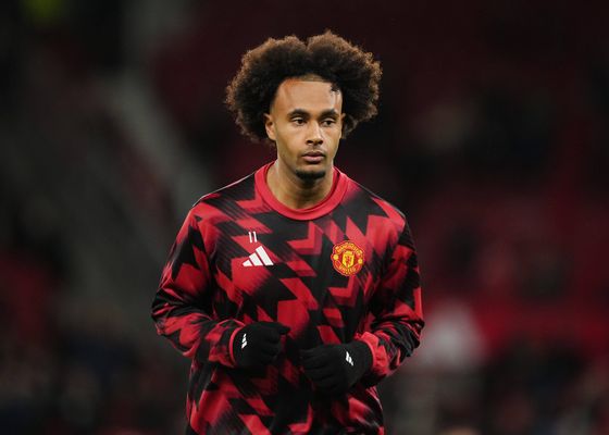 El Manchester United abre la puerta a la Roma para negociar por Zirkzee
