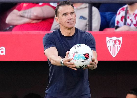 García Plaza pide claridad al Sevilla para no dejar escapar nuevas ofertas 