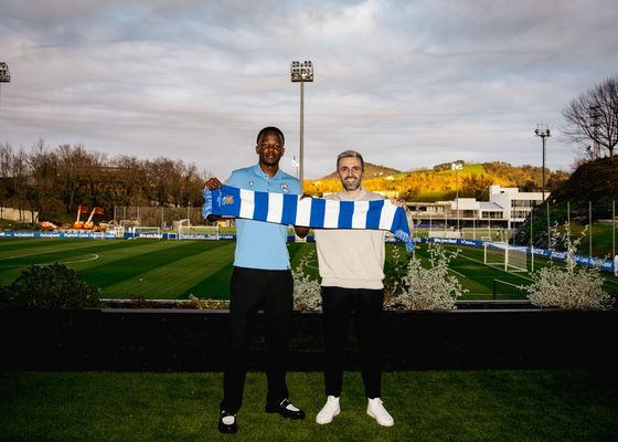 La Real Sociedad ata a Ochieng y espanta a los clubes interesados