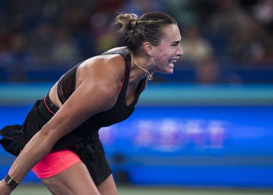 Sabalenka se estrena en las WTA Finals con una contundente victoria