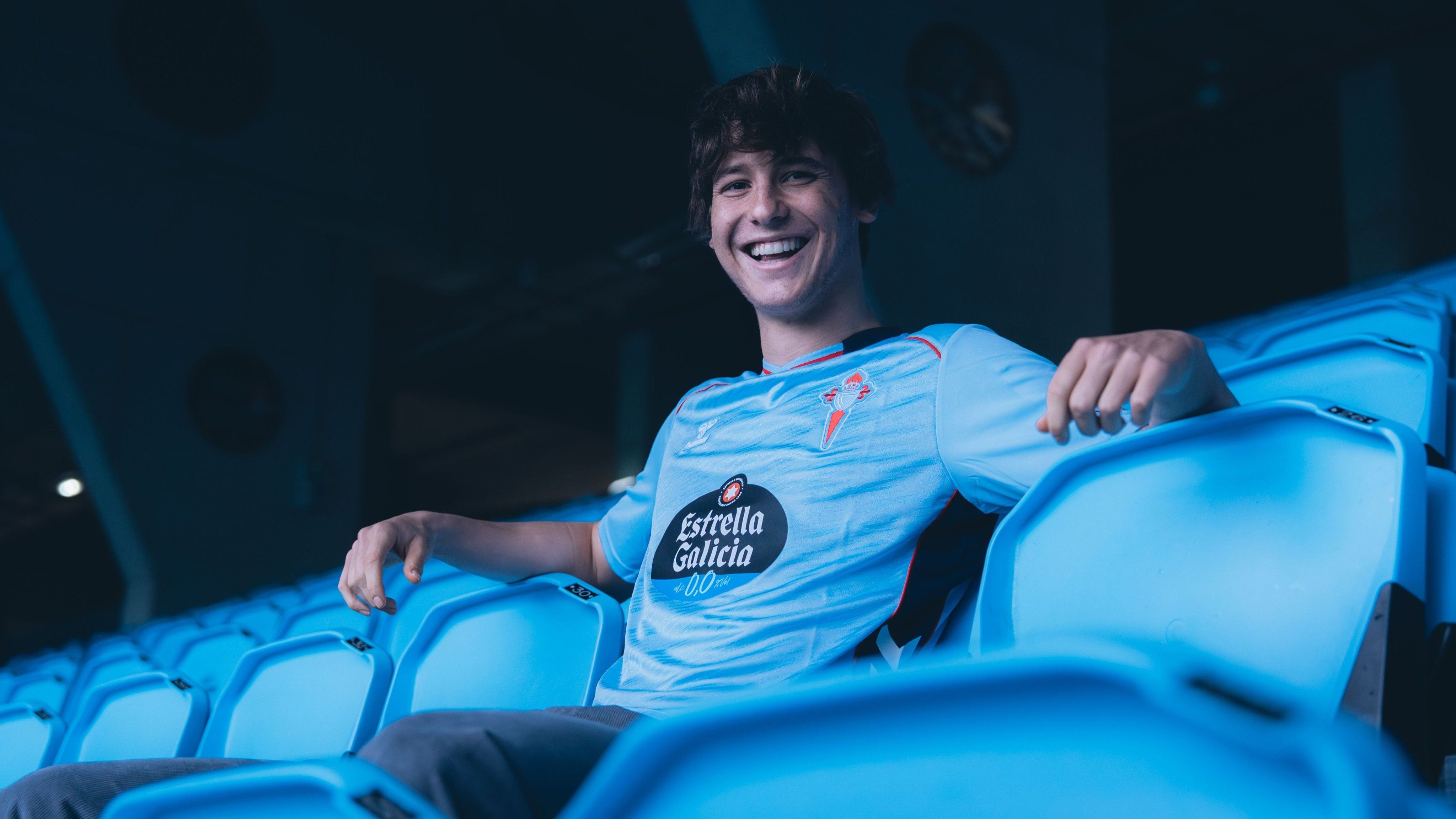 Buenas noticias para el RC Celta: Fer López, inscrito y puede jugar contra el Estrella Roja