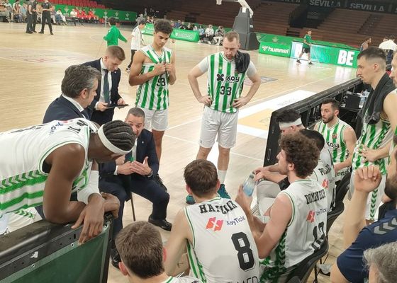 El Betis se desangra