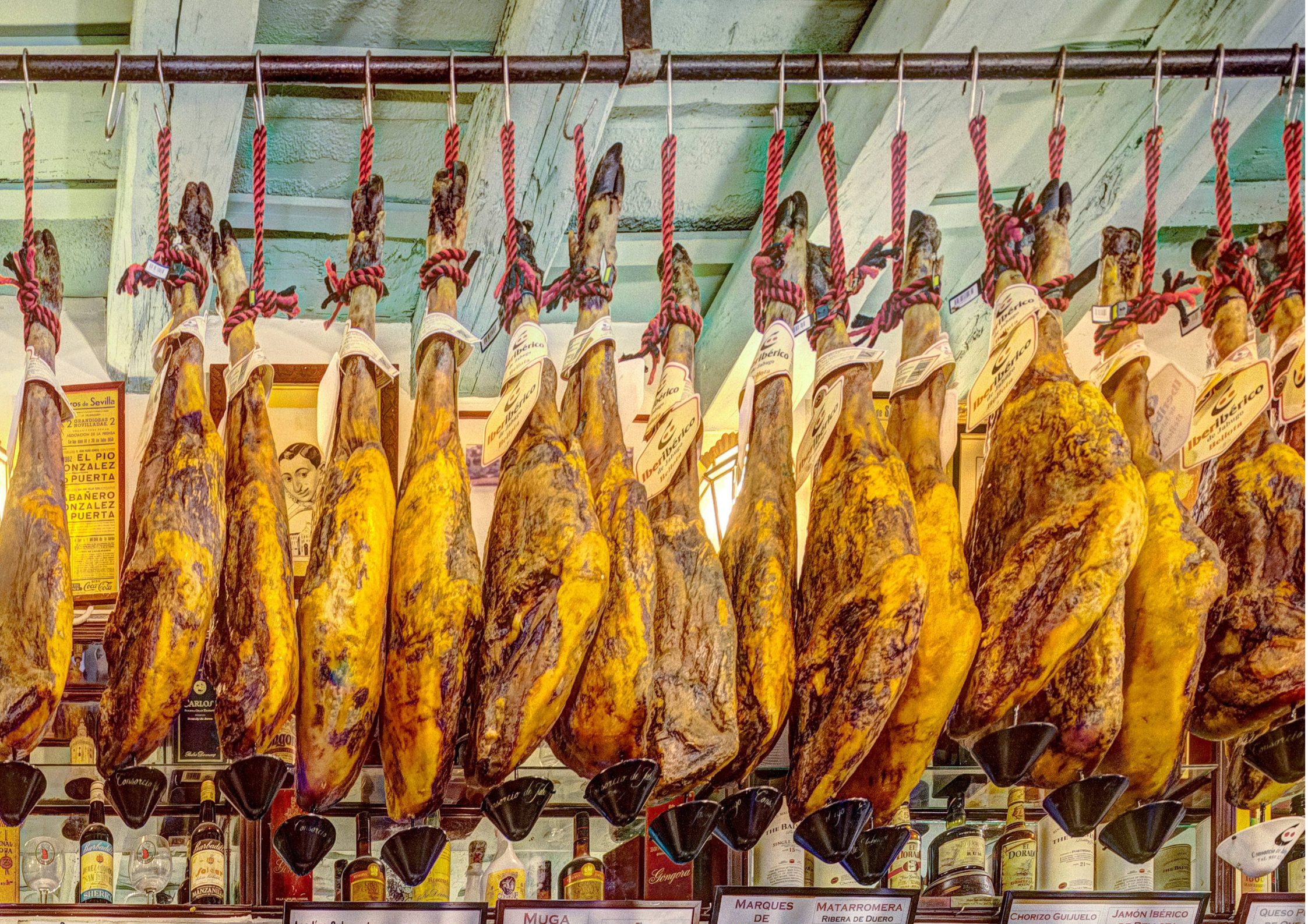 Así distingue un camarero el jamón bueno del malo: el secreto está en la pezuña