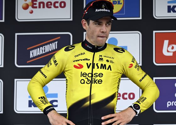 Van Aert y Visma sufren un revés inesperado en Flandes en plena línea de meta: "No miré atrás porque..."