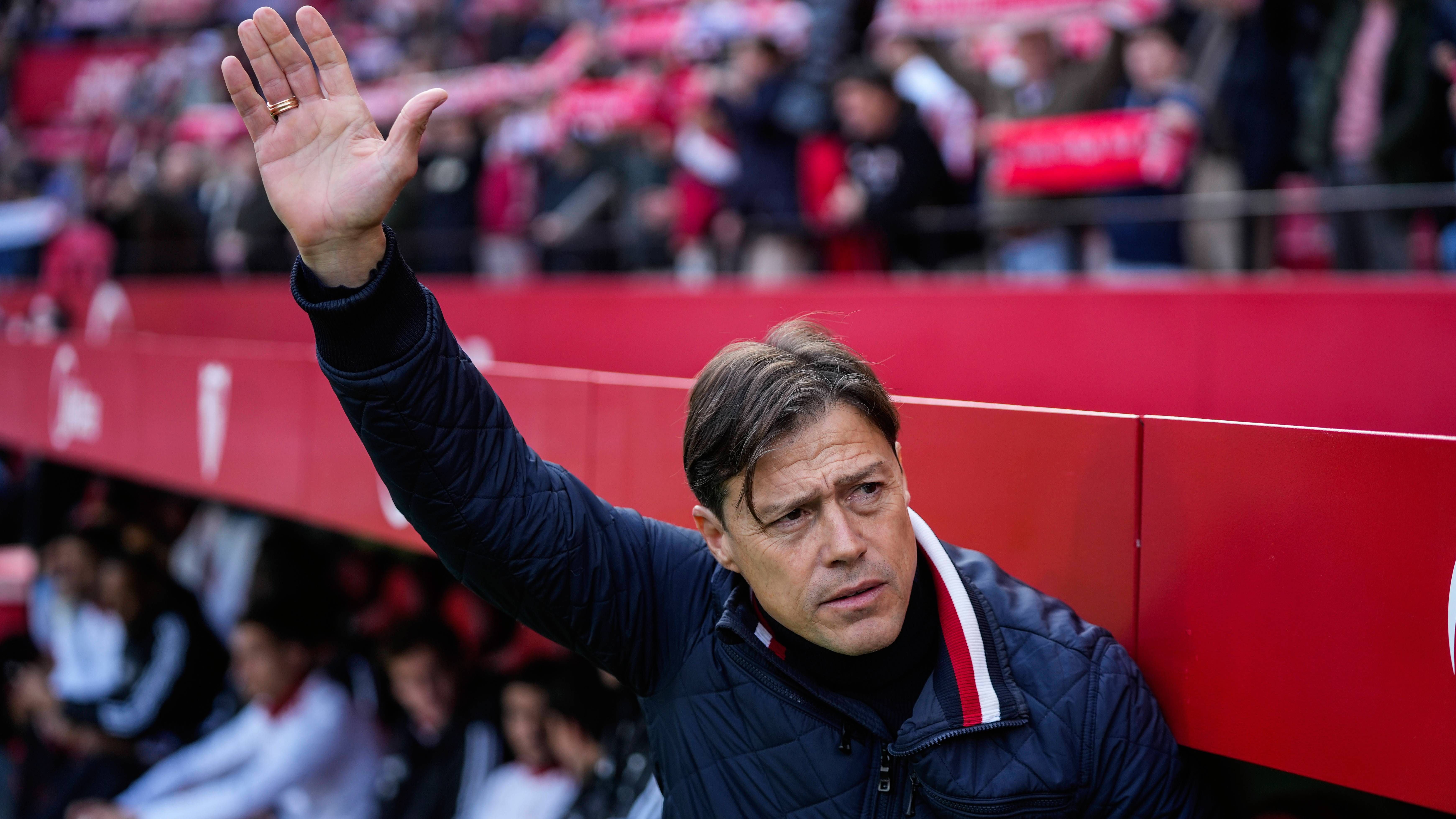Banquillo de primer nivel a la vista de Matías Almeyda tras su despido del Sevilla: la historia se repite