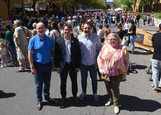 Gran Presencia de público en Emilio Lemos por la Fiesta de la Primavera y Calle Deporte 
