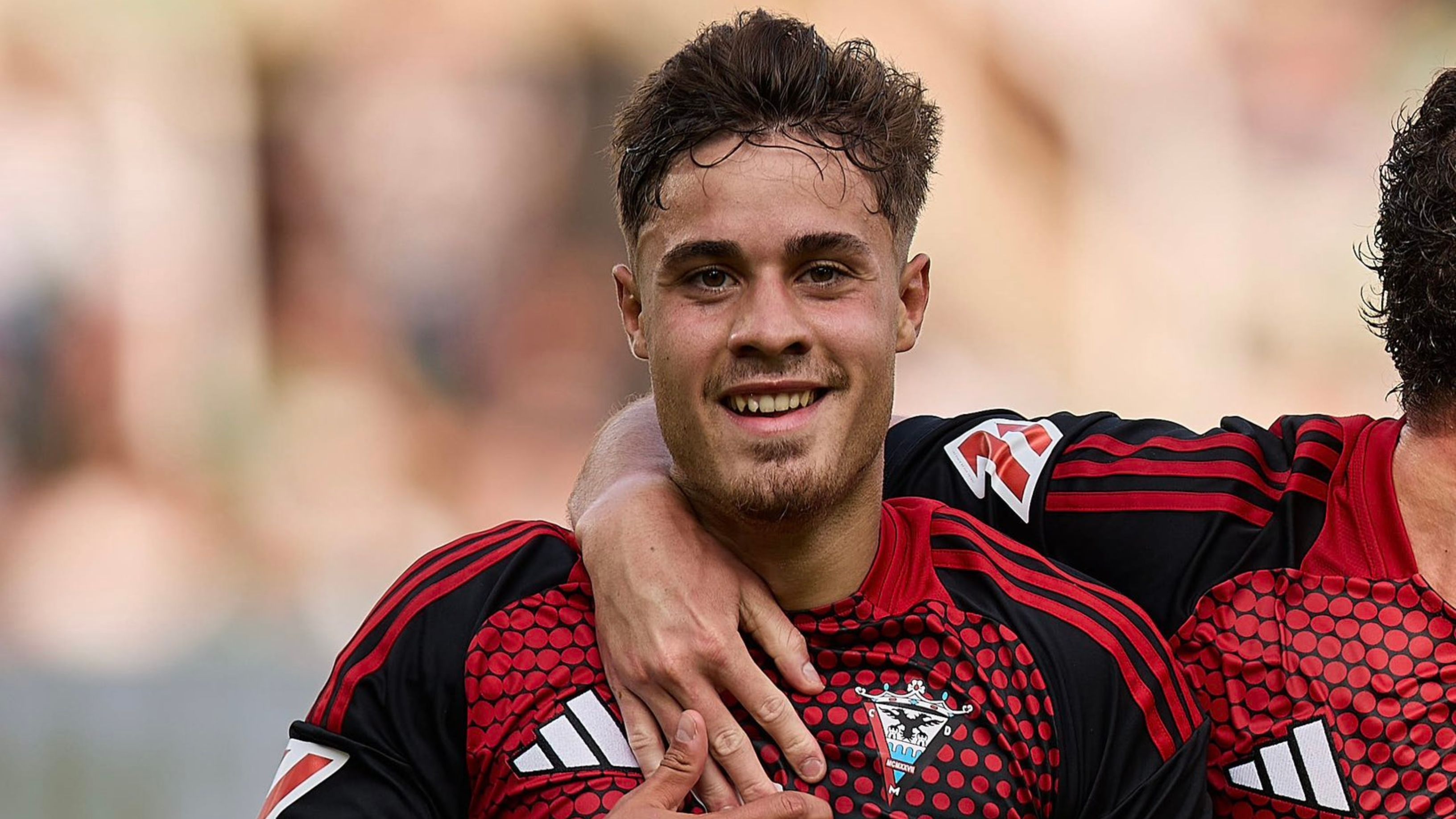 Hugo Rincón acumula el interés de varios equipos de Primera tras su buena temporada en el Mirandés