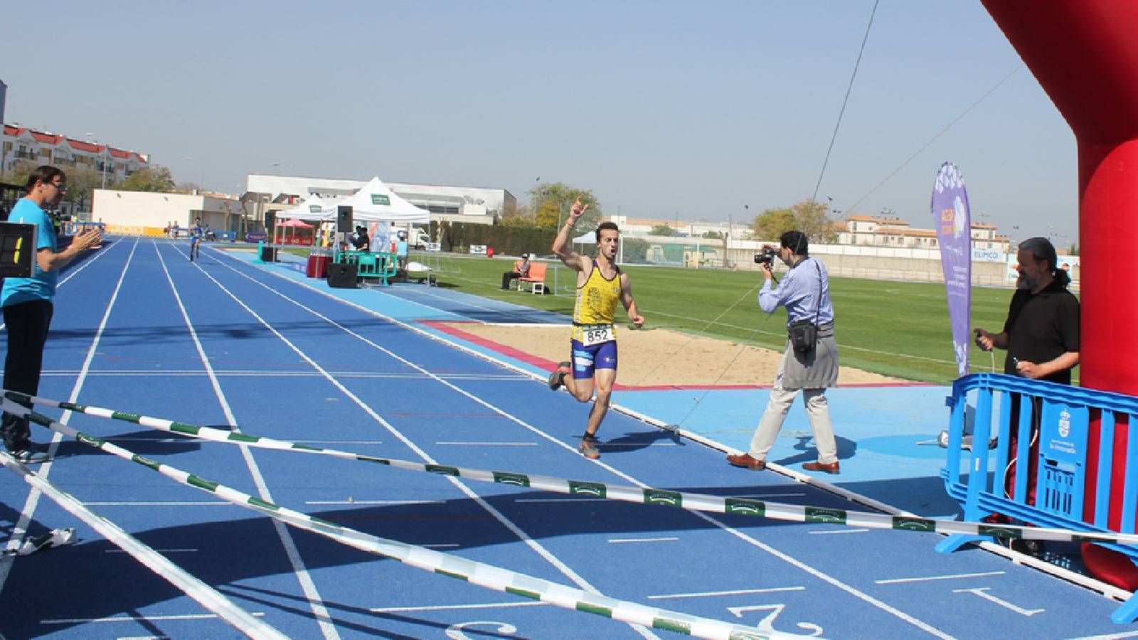 El talento brilla en la cuarta jornada del Circuito Provincial de Atletismo en La Rinconada