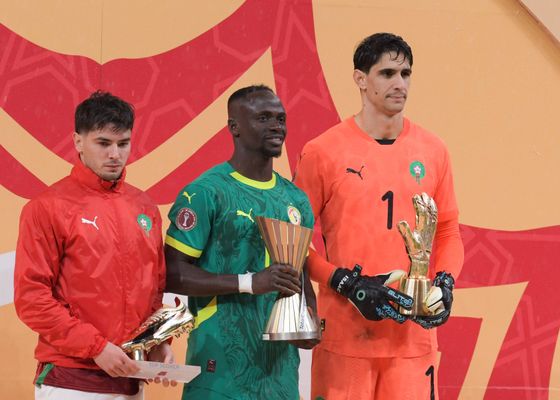 La CAF exige a Mané devolver el trofeo de MVP a favor de Brahim Díaz