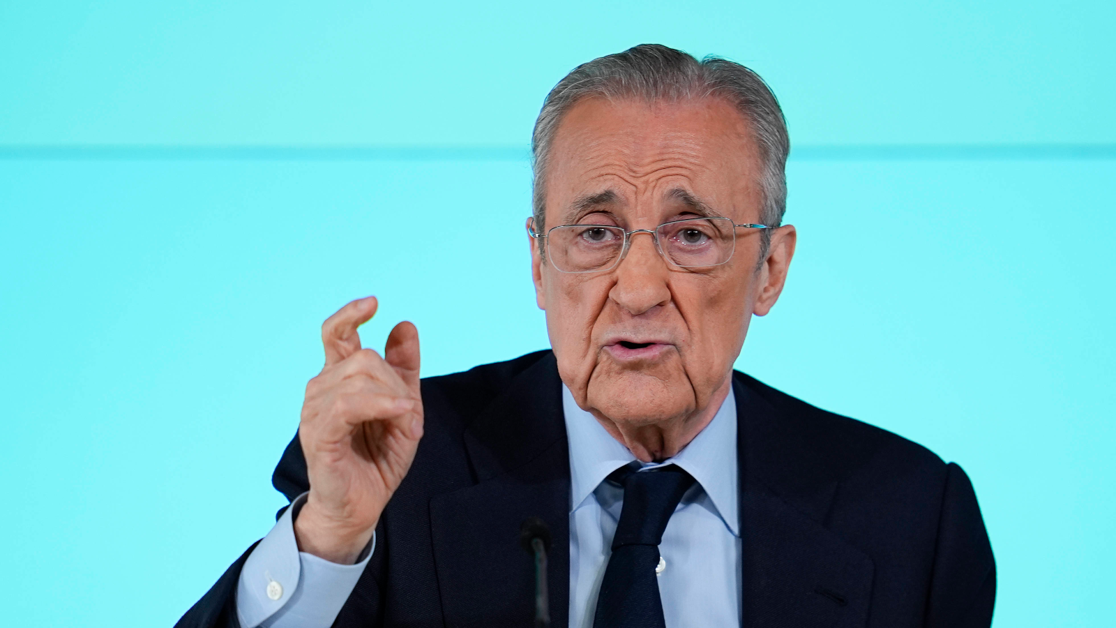 Tensa rueda de prensa de un Florentino Pérez que anuncia elecciones: "En el Real Madrid mandan los socios"