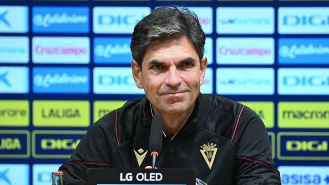 La importante petición de Pellegrino al Cádiz y su aclaración sobre la lesión de Robert Navarro