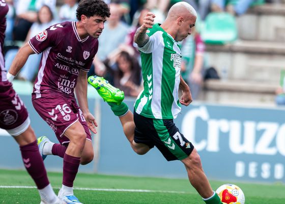 Betis Deportivo 1-0 Antequera: Pablo García prolonga la esperanza en Los Bermejales
