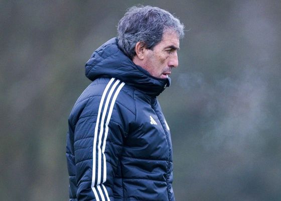 El entrenador del Oviedo, Guillermo Almada, recibe al Betis buscando gol: "Me consta que el club trabaja en el fichaje de un delantero"