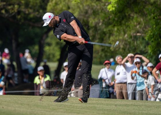 Bryson DeChambeau le para los pies a Jon Rahm