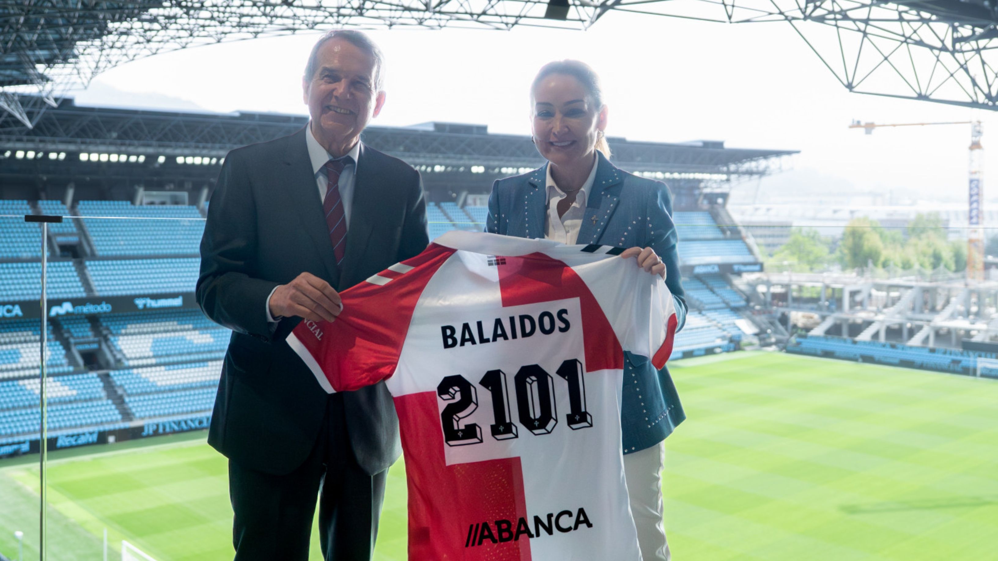 Con el Celta hasta el 2101: "Es un hito histórico"