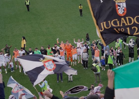 El Ceuta hace historia en Primera Federación y mejora al Deportivo y al Racing