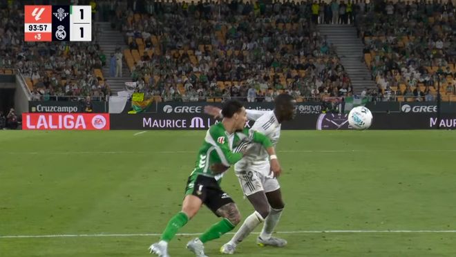 El CTA analiza la posible falta de Antony a Mendy, pero no si hubo penaltis de Brahim y Ricardo Rodríguez