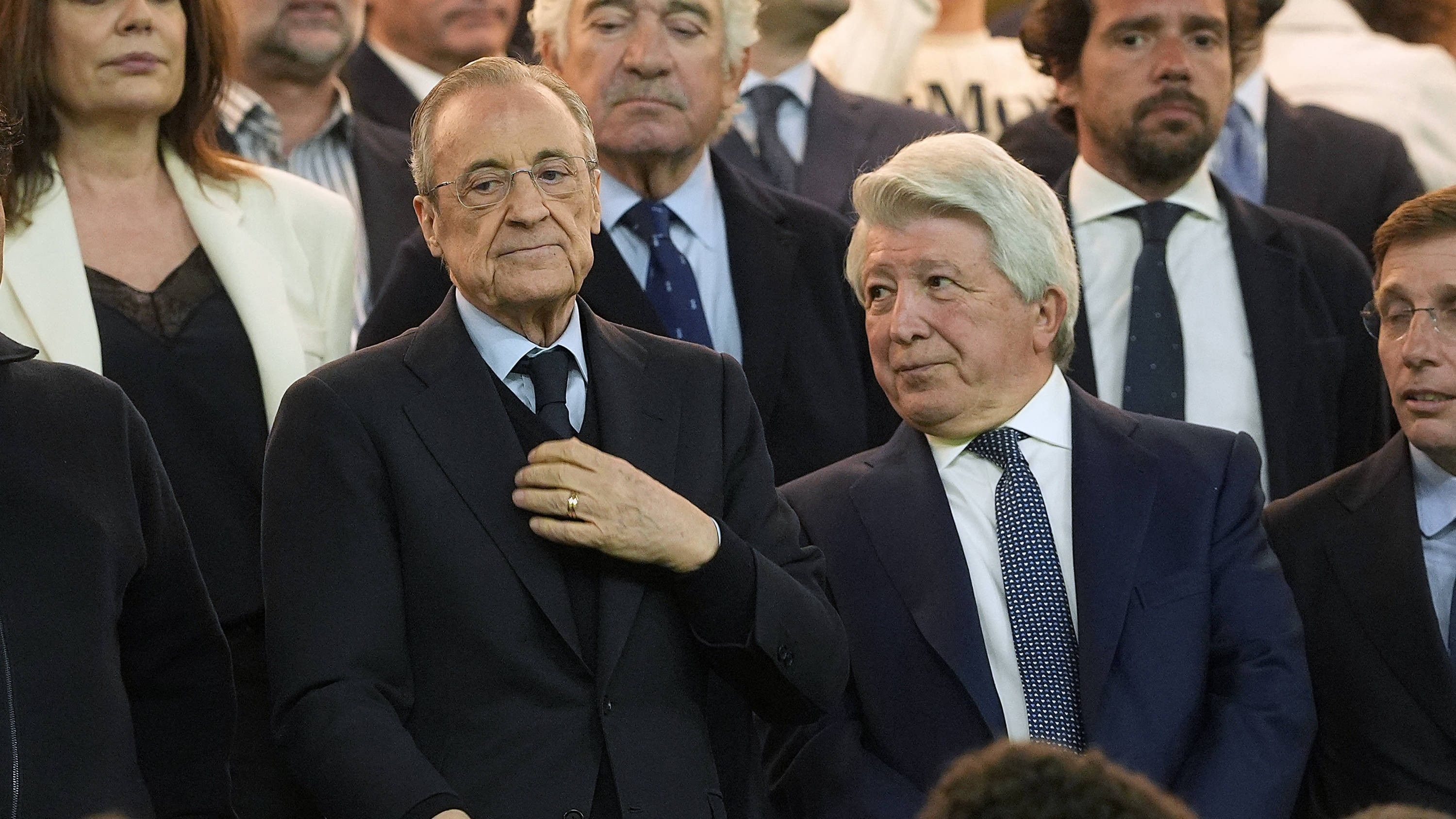 Respuesta de Enrique Cerezo a las palabras de Florentino Pérez: "No nos suicidamos"