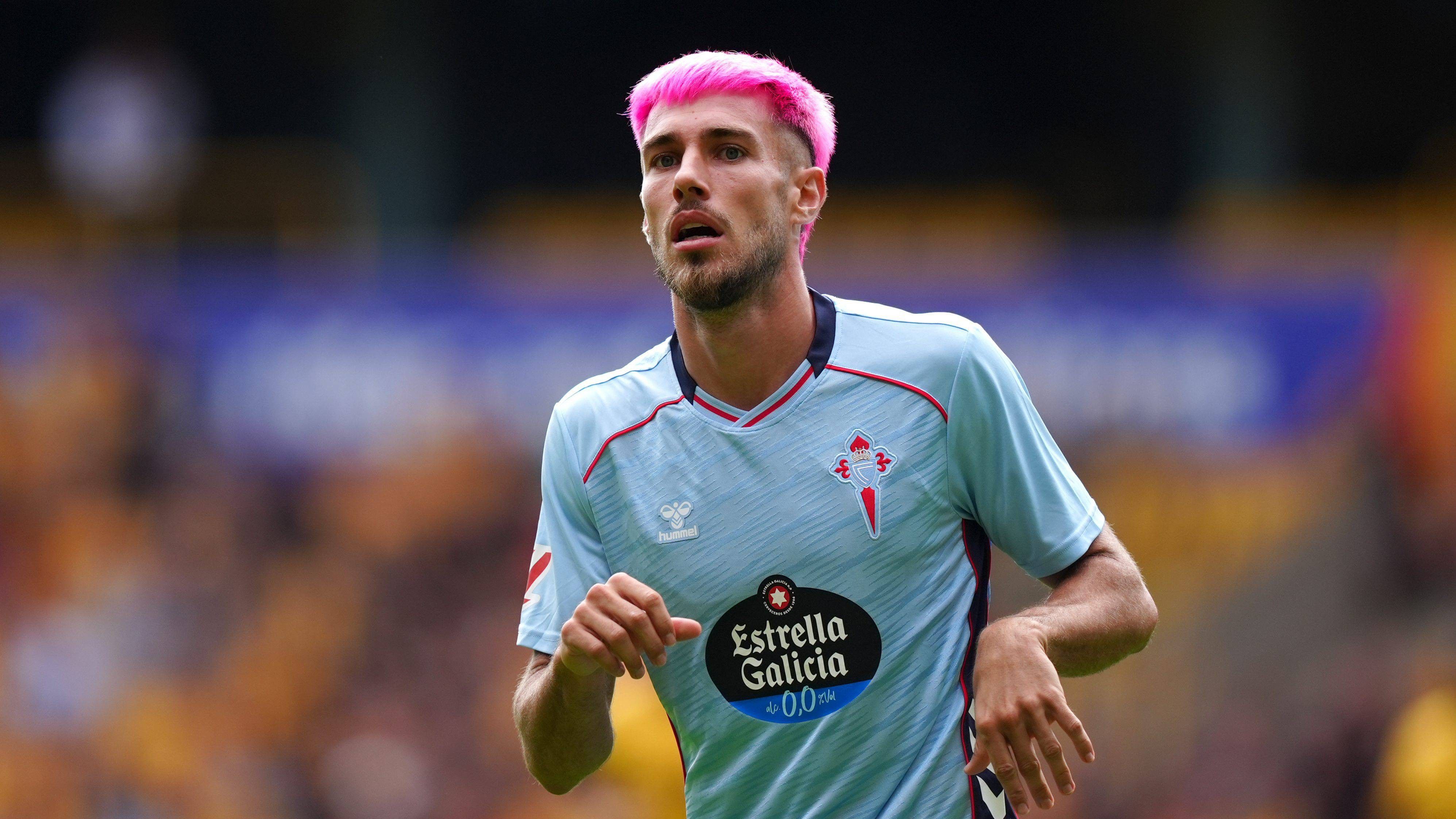 Claudio Giráldez y la afición del RC Celta aprietan a Mingueza: "¿Escuchaste los cánticos? Él me dijo que no se había dado cuenta y ya se los canté yo"