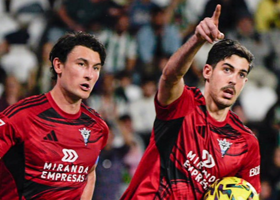 El Mirandés sigue sumando al ritmo de Carlos Fernández