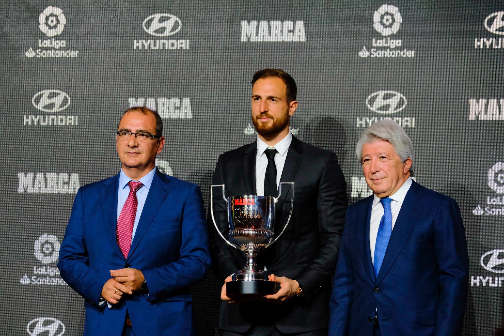 El Atlético le cierra la puerta y busca otras alternativas