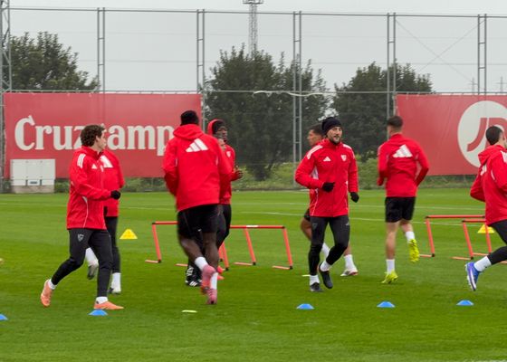 Hasta cuatro ausencias en la sesión del Sevilla FC para preparar el duelo frente al Girona CF