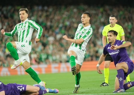 En la Fiorentina están "amargados" con el arbitraje ante el Betis